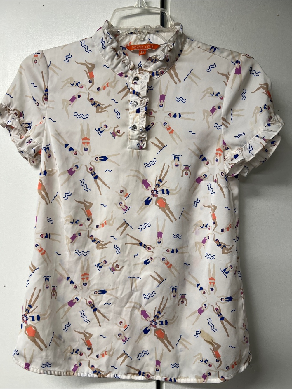 ModCloth Ivory Ruffle Collar Short Sleeve Swim-Print Blouse